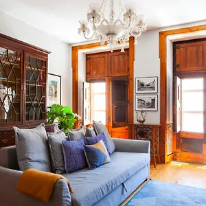 Alfama Terrace With Authentic Xviii Tiles And Historic Notes 3 Bedrooms & 2 Bathrooms Ac Apartment Lisbon