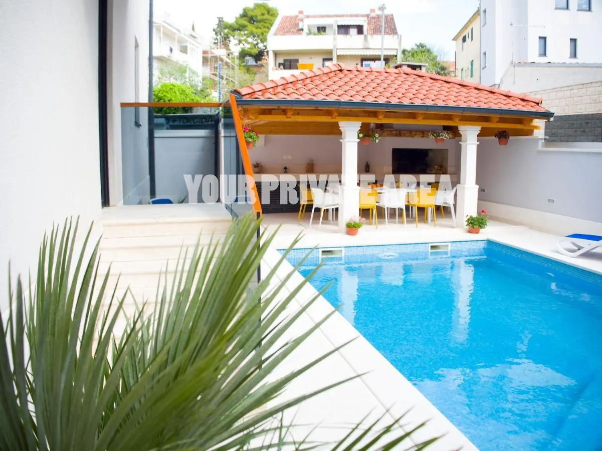 Royal Residence Chica Cure Split Villa